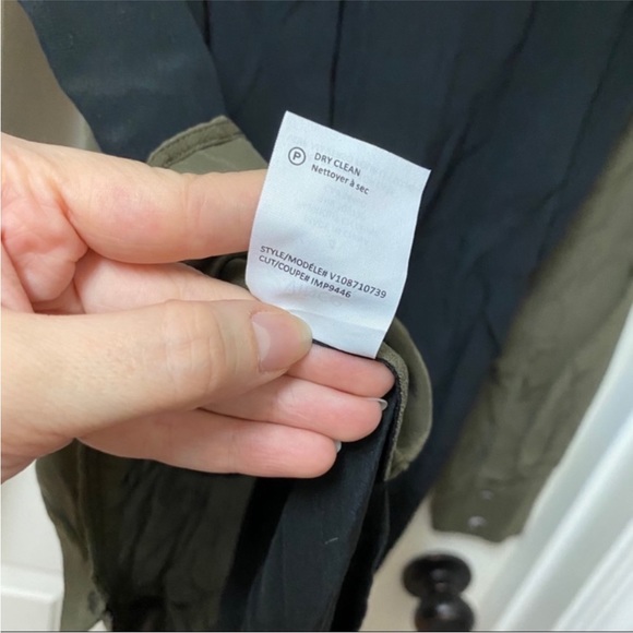 Vince Color Block, Olive & Black, Silk Tunic Top, Like NEW. Size 4 - Picture 7 of 14